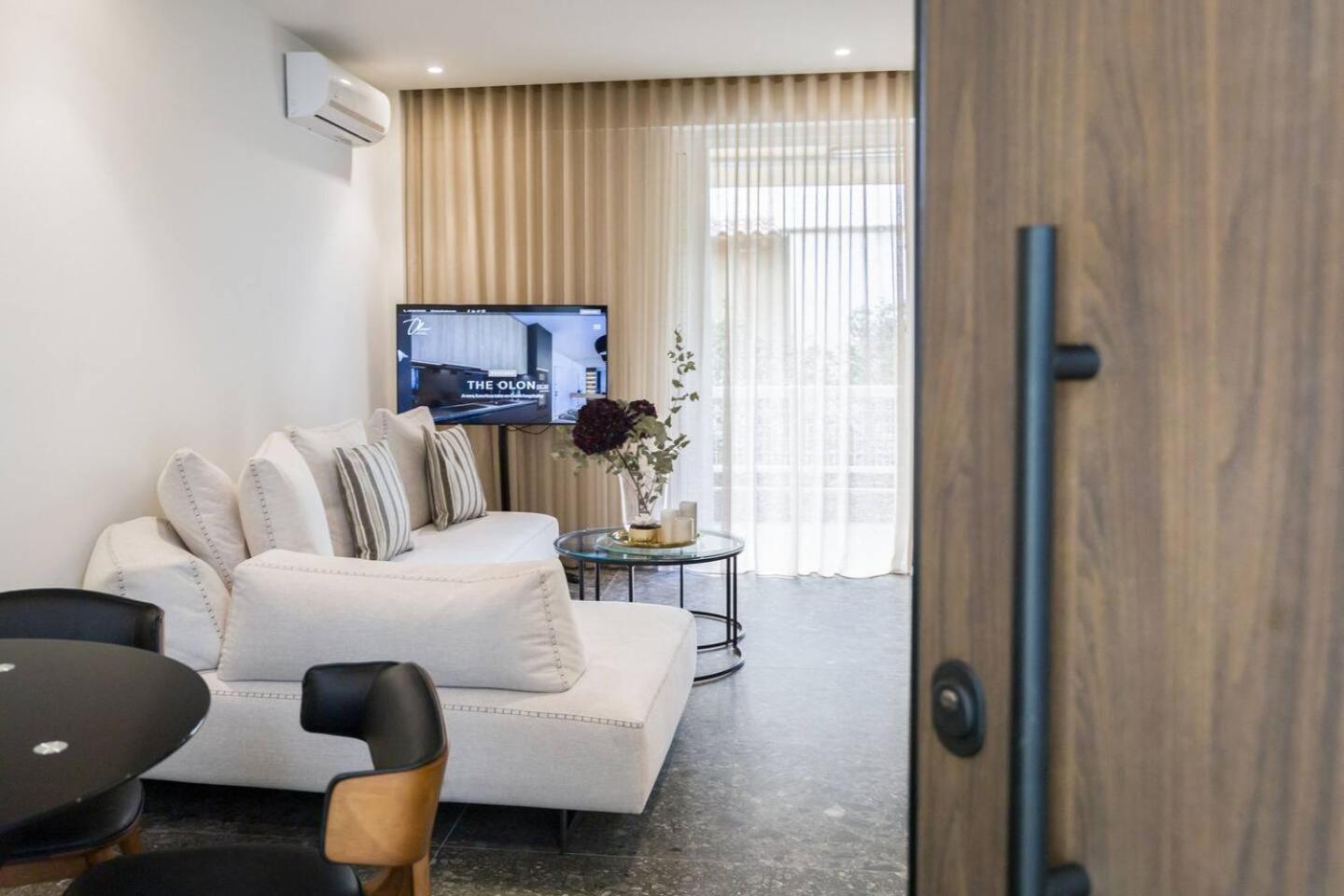 Luxury Near The Riviera By Olon Athen